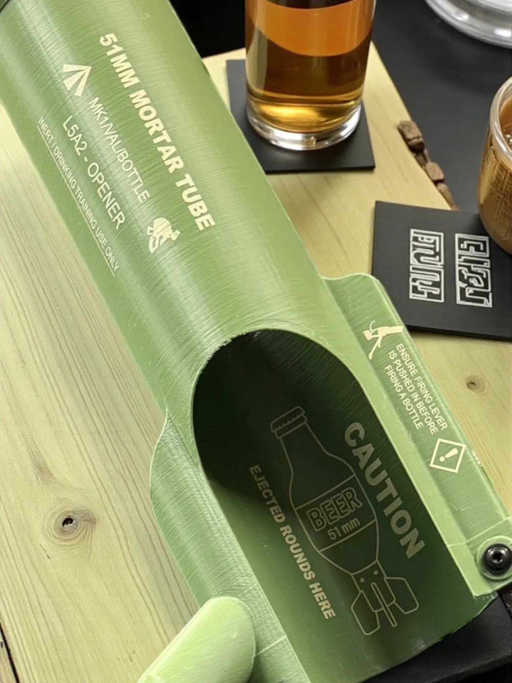 🚀 51mm Beer Bottle Mortar Bottle Opener 🍻– Novelty Cap-Launching Desk & Bar Accessory