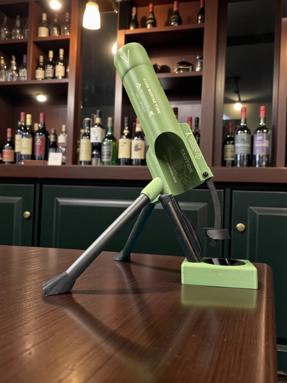 🚀 51mm Beer Bottle Mortar Bottle Opener 🍻– Novelty Cap-Launching Desk & Bar Accessory